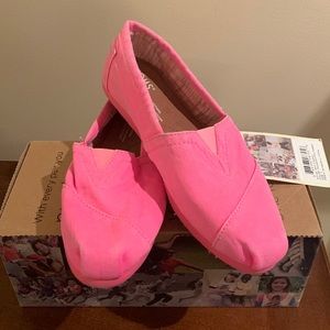 Tom’s Fluorescent Pink Classic Slip Ons - Womens Size 5